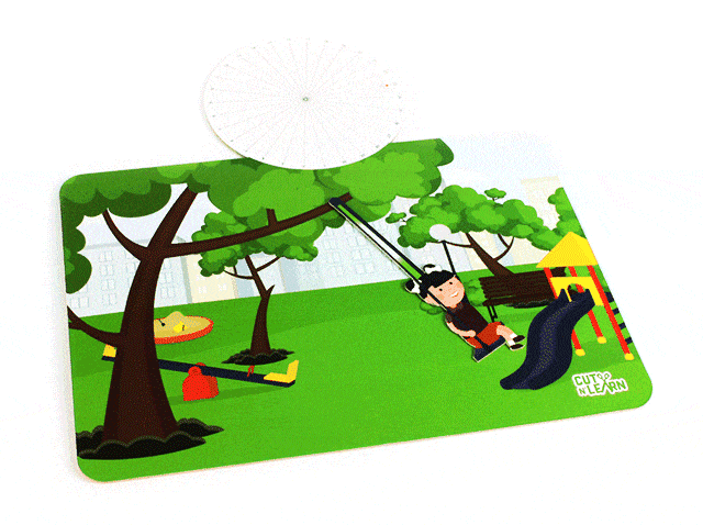 Селкинчек тээп жаткан кыз