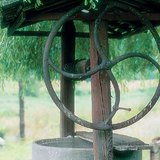 Колодец с колесом