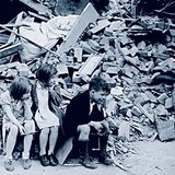 Consequences of aerial warfare: children on the ruins